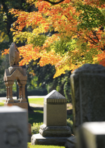 Woodlawn Cemetery statue