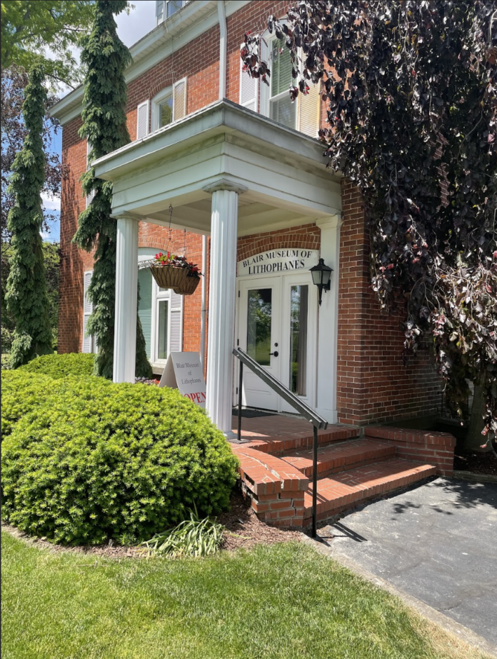 Blair Museum of Lithophanes